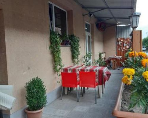 Lind Guest House B&B - Гюмри - фото 9