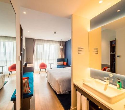 Holiday Inn Express Kunming West, an IHG Hotel