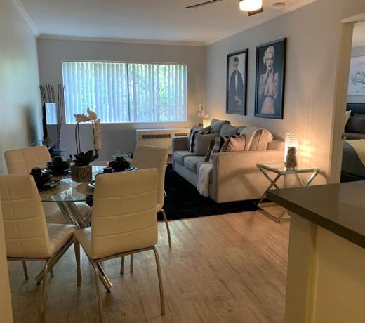 Hollywood Home one bedroom free parking