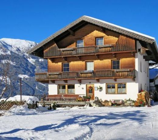 Apartment Maiklerhof - MHO787 by Interhome