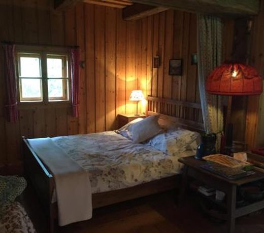 Cozy Log Cabin near Faaker See