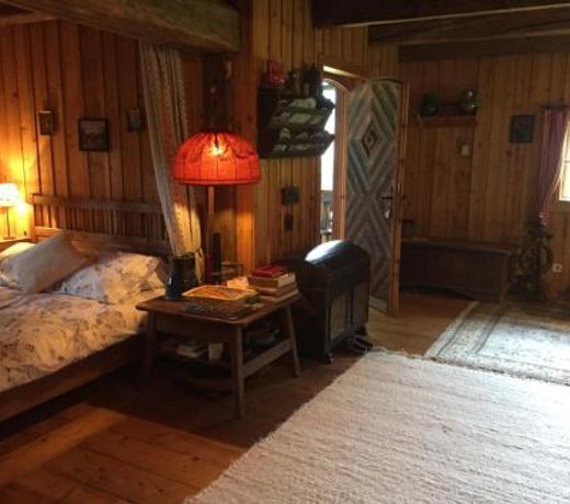 Cozy Log Cabin near Faaker See