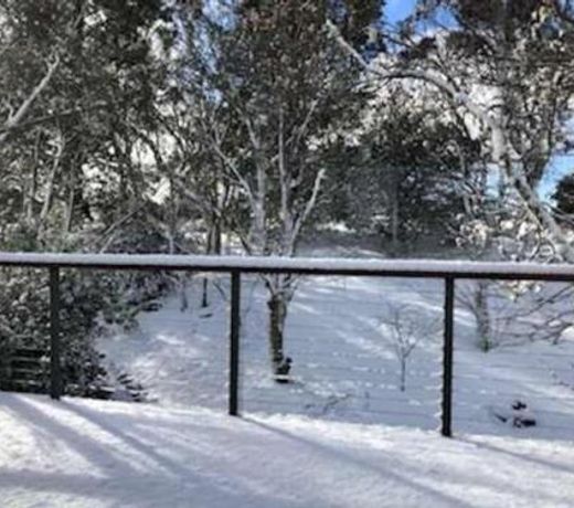 Narrow Neck Views - Peaceful 4 Bedroom Home with Stunning Views!