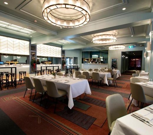Tattersalls Hotel