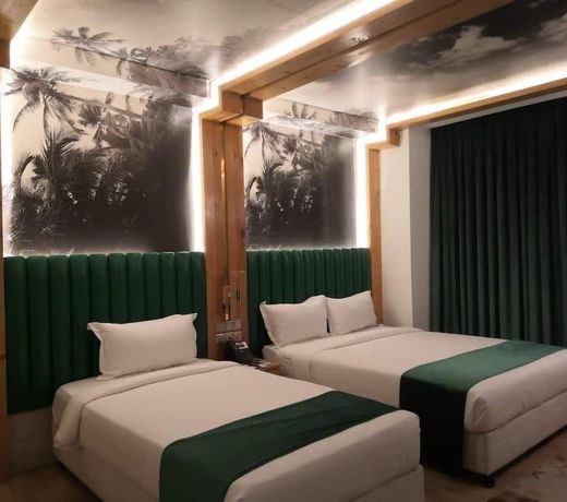 Grace Cox Smart Hotel
