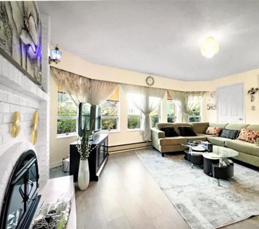 Home Away from Home-Hillcrest, Queen Elizabeth Park