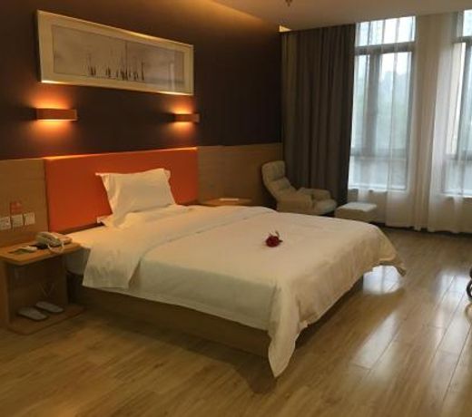 7 Days Premium Hotel (Chongqing West Railway Station Baguocheng)