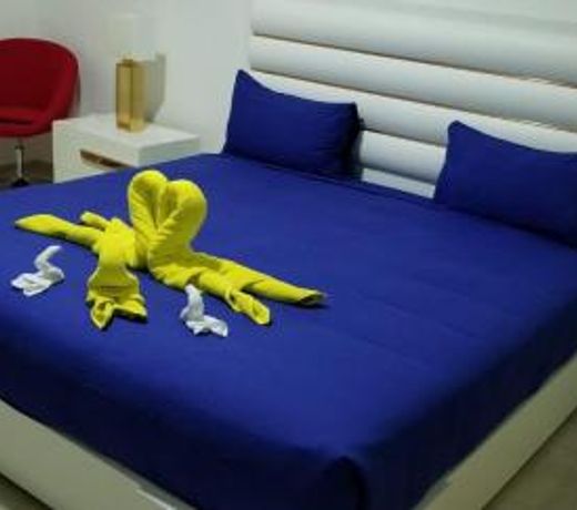 Villa de Colores 3 Rooms 5 king Beds