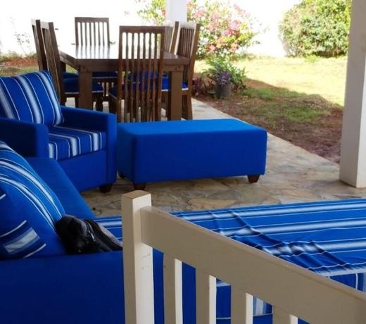 Villa de Colores 3 Rooms 5 king Beds