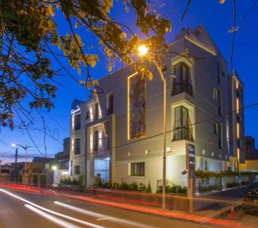MADAURE HOTEL