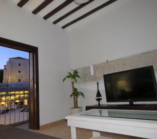 Villa Elisa Plaza Mayor