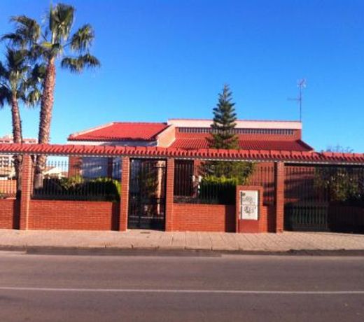 Luxury villa in Playa Honda