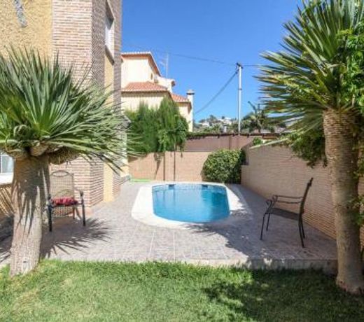 Habitaciones en Casa Centrica con piscina