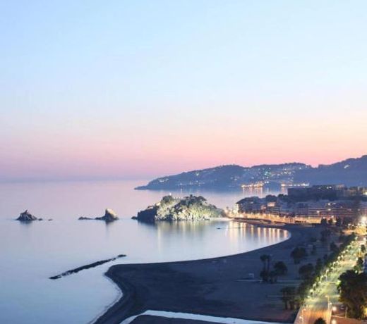 PUERTA DEL MAR