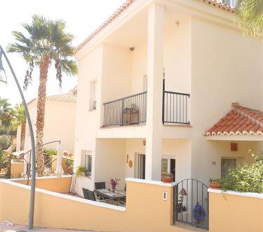 Bonita casa de vacaciones en AlmuÃ±ecar