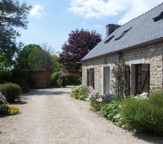 Sue's cottages
