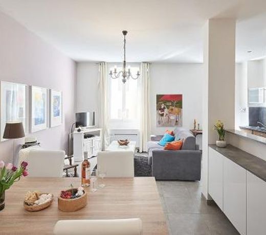 Sunlight Properties - "L'Artiste" - Old Town - By sea