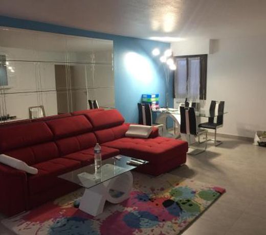 CHAMBRE a louer vue sur seine