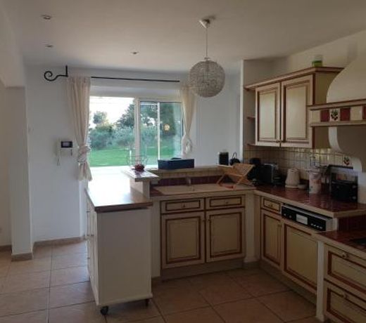 Villa 4 chambres Spa Sauna Piscine chaufee boulodrome LA BASTIDE DE LUSON