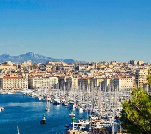 Mercure Marseille CanebiÃ¨re Vieux-Port