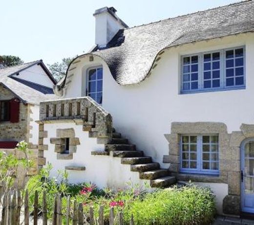 Semi-detached house, Carnac