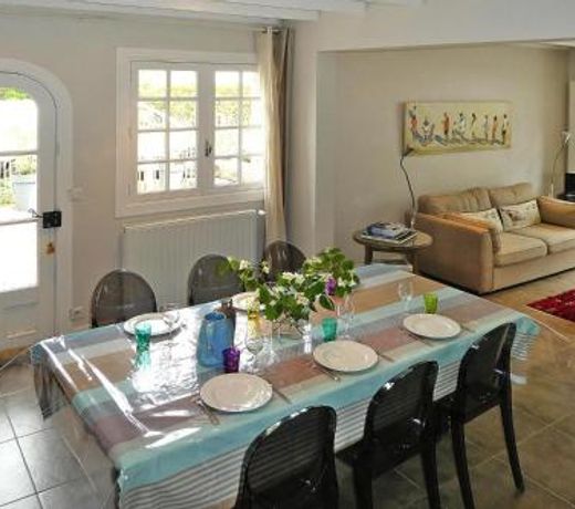 Semi-detached house, Carnac