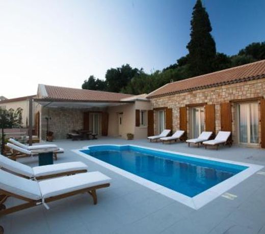 Villa CLEO