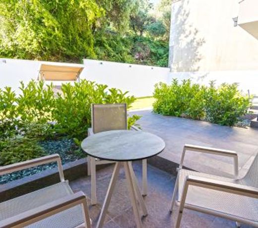 Bella Vista Luxury Apartments
