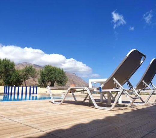 Captain's Beach Apartments
