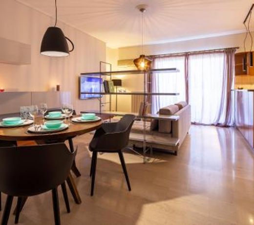 Kleio - Spacious apartment in Glyfada