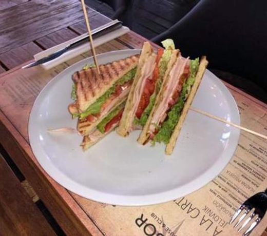 Sky & Sun Luxury Rooms with private parking in the garage - AE1098