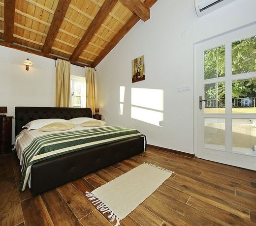 Villa Lemon