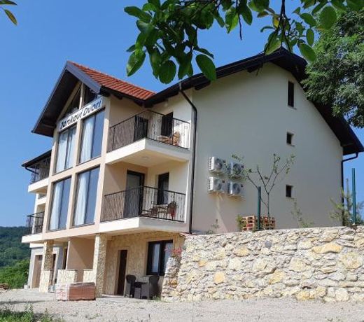Jankovi Dvori