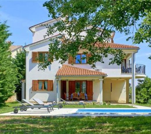 Villa Theresa in Lilnjan (Haus fur 12 Personen)