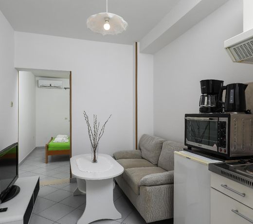 Apartment Brane