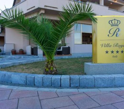 Villa Royal