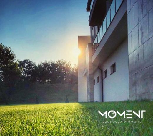 Moment Apartments
