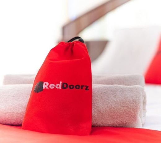 RedDoorz Syariah near Balai Kota Batu