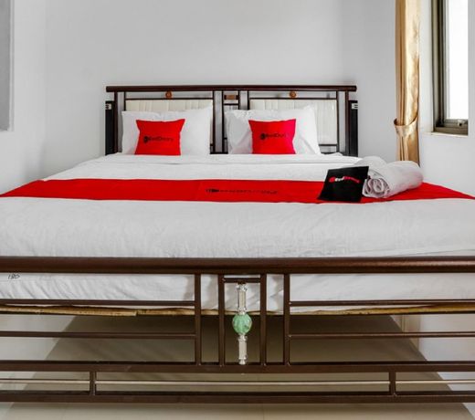 RedDoorz near Jawa Timur Park 3