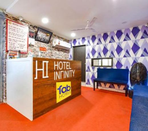 OYO 30540 Hotel Infinity