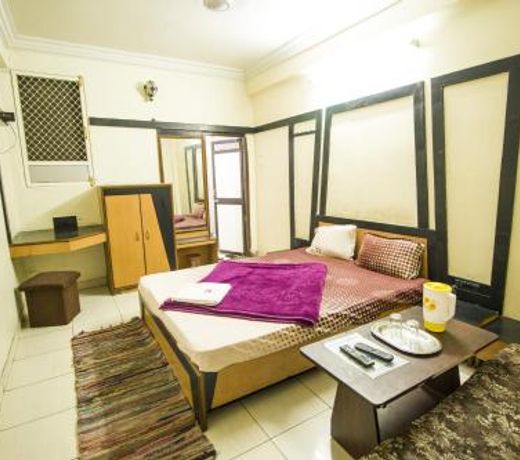 Hotel Gujarat Palace