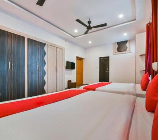 OYO 40796 Banjara Luxury Stay