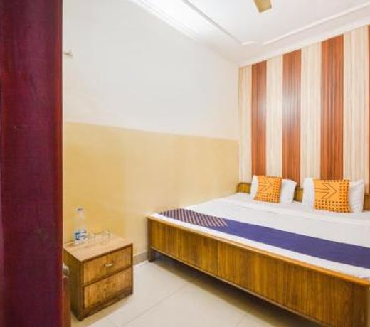 SPOT ON 36686 Hotel Om Shanti Palace