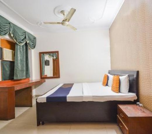 SPOT ON 36686 Hotel Om Shanti Palace