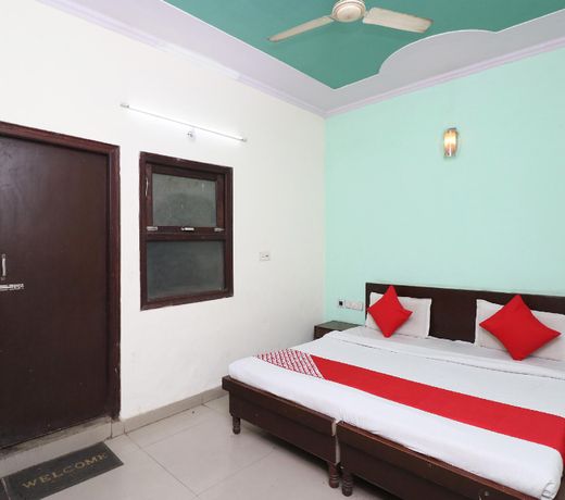 OYO 29742 Hotel Seva & Restaurant