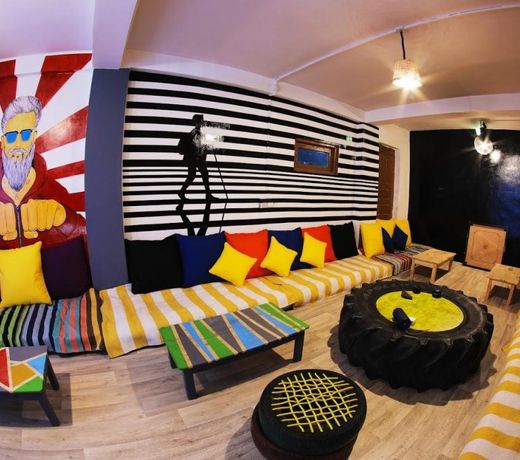 Whoopers Hostel Tosh