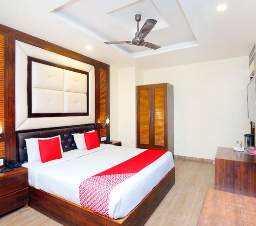 Capital O Hotel Cargo by JD