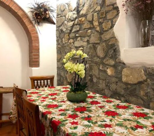 La Valle di Anna