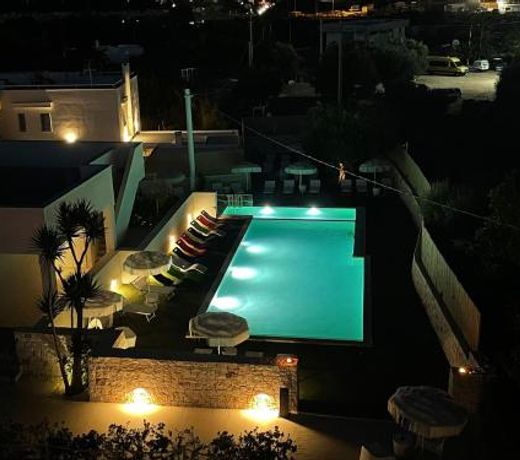 Tuo Hotel