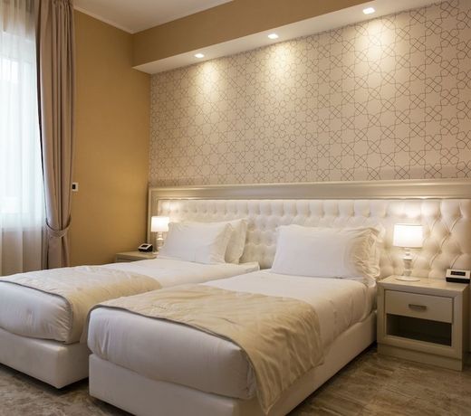 Aurum Suites